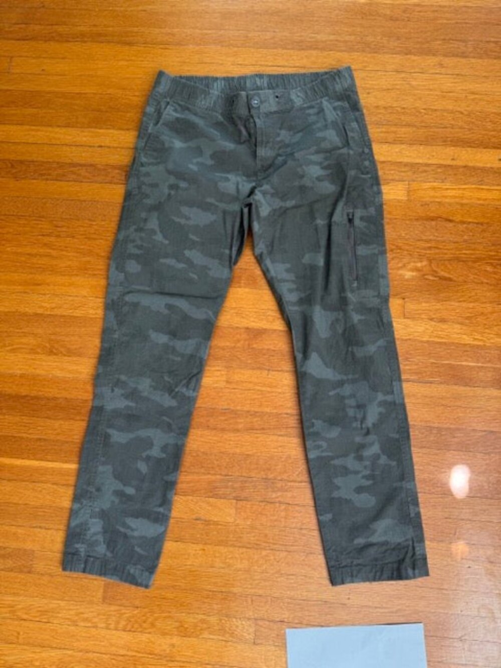 Vuori Camo Joggers Women's M